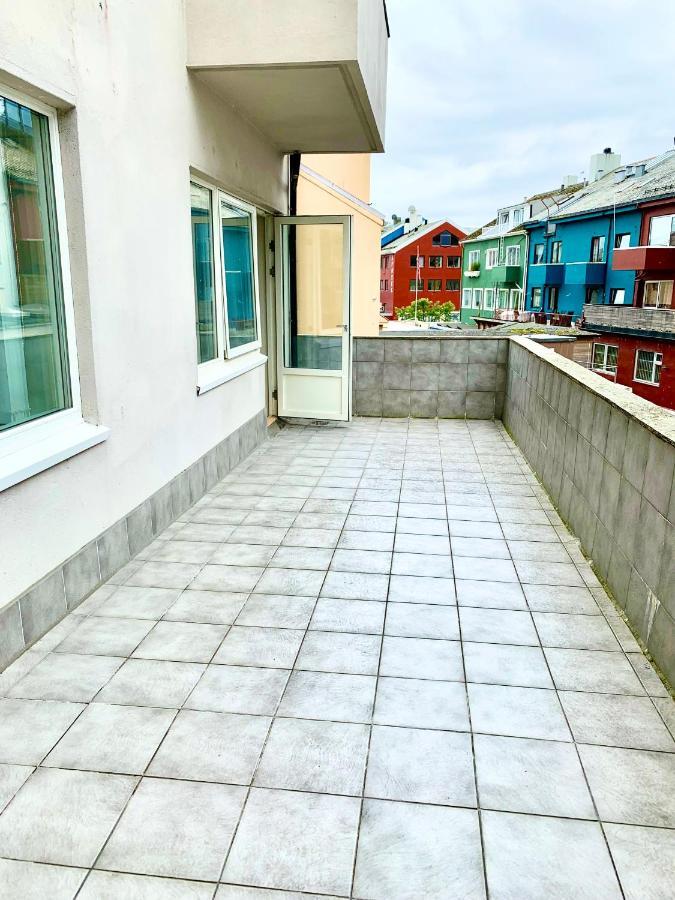 Fin Leilighet, Midt I Hjertet Av Kristiansund. 아파트 외부 사진